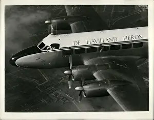 Feathering: De Havilland Heron 2 in flight