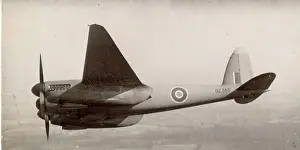 Span: De Havilland Mosquito DX385