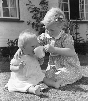 Steadies: HAVING A CUPPA