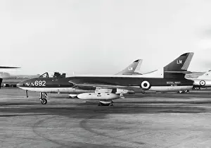 Mark 4: Hawker Hunter F-4