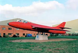 Biggin: Hawker Hunter T.Mk.53 ET-272