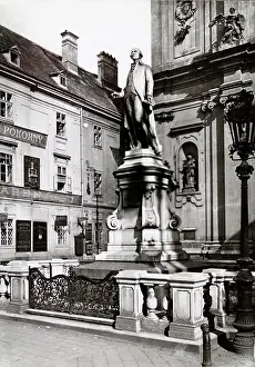 Haydn: Haydn memorial in Vienna
