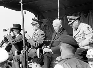 Neuhaus: Head of state Lubke at manoeuvre of British troops in German