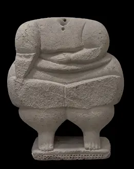 Hagar: Headless sculpture of a standing human figure