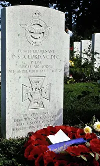 Withdrawing: Headstone of Flight-Lieutenant David Lord, VC
