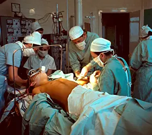 Hampl: Heart surgery - operating room - surgeons
