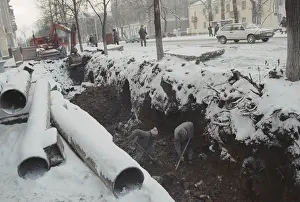 Pipeline: Heat pipeline under repair in Ufa