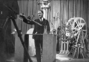 Cartoonists: Heath Robinson and his pea-splitting machine