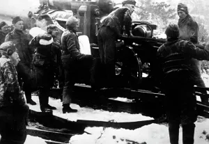 Crusade: Heavy artillery at Leningrad, 1941