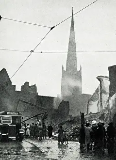 Ambulance: Heavy night attack on Coventry, WW2