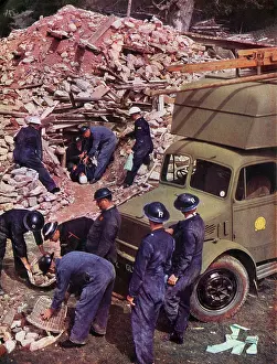 Home Front: Heavy Rescue Workers going into training