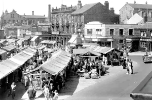 Heckmondwike: Heckmondwike, the Market Square c1955