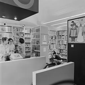 Browsing: Heffer's Children's Bookshop
