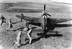 Eked: Heinkel He 100 fighter plane