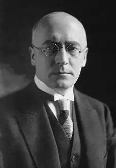 Bruening: Heinrich Bruening, 1929
