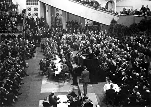 Bruening: Heinrich Bruening at an election event of the Centre