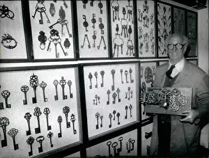 Intimate: Heinrich Pankofer with large key collection, Munich