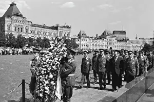 Bureau: Heinz Hoffmann visits USSR