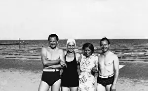 Bathe: Heinz Ruehmann, 1937