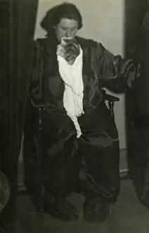 Ectoplasm: Helen Duncan emitting ?ectoplasm? from her mouth