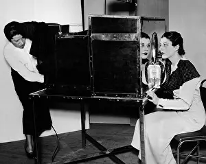 Perfected: Helena Rubenstein Fifth Avenue Salon. Camera-like ?