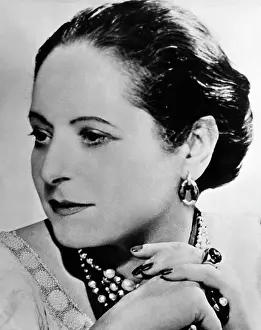 Beautician: Helena Rubinstein, (1871-1965), founder ?