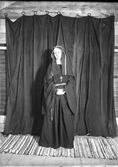 Thimig: Helene Thimig as wisdom 1925