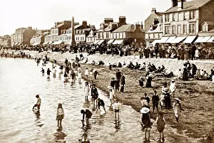 Helensburgh: Helensburgh Beach early 1900s