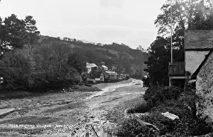 Tide: Helford Village