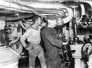 Transmitted: Helmsman in the headquarters of a German warship