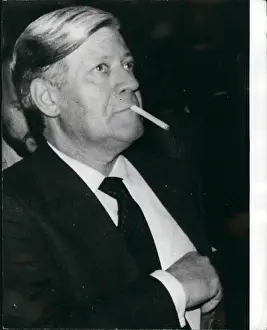 Polls: Helmut Schmidt, German Chancellor, at conference