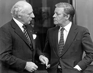 Wehrdienst: Helmut Schmidt and Walter Scheel