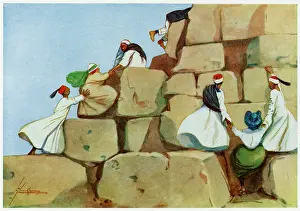 Homour: Helped up the Pyramid