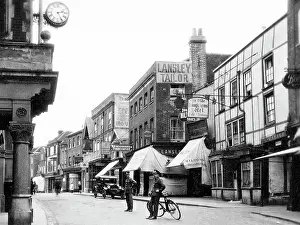 Hemel Hempstead High Street probably 1920s
