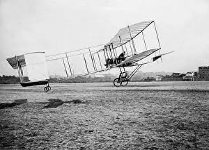 Farman: Henri Farman in his airplane, 1907