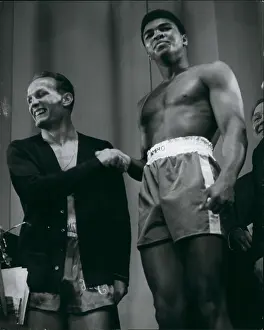 Cassius: Henry Cooper and Mohammed Ali weigh in, Palladium Theatre