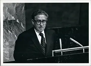 Ismael: Henry Kissinger speaking at Assembly
