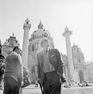 Karlskirche: Henry Moore