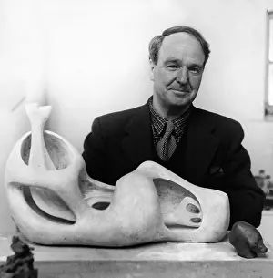Brits: Henry Moore, British Sculptor, 1951