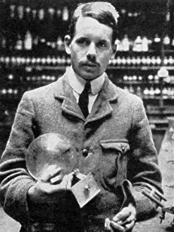 Gwyn: Henry Moseley, English Physicist
