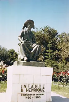 Explorations: HENRY NAVIGATOR/STATUE
