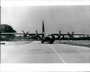 Peron: Hercules aircraft, Buenos Aires, new route via South Pole