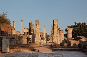 Ephesian: Hercules Gate, Ephesus, Izmir, Turkey