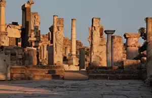Ephesian: Hercules Gate, Ephesus, Izmir, Turkey