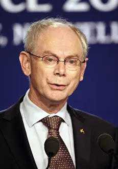 Attends Press Briefing: Herman Van RoMP uy