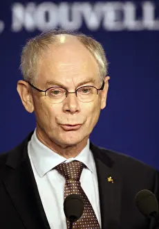 Attends Press Briefing: Herman Van RoMP uy