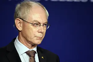 Attends Press Briefing: Herman Van RoMP uy