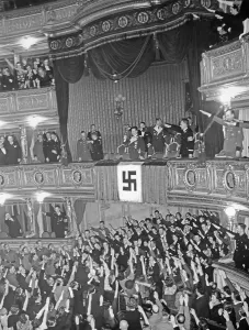 Daluege: Hermann Goering in the Vienna State Opera, 1938