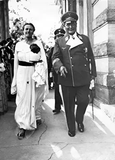 Winifred: Hermann Goering and Winifred Wagner in Bayreuth