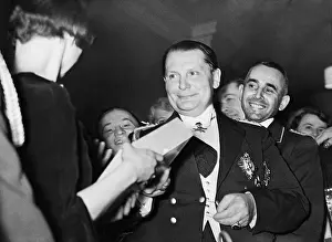 Aviators: Hermann Goring at the ball of the aviators, 1936